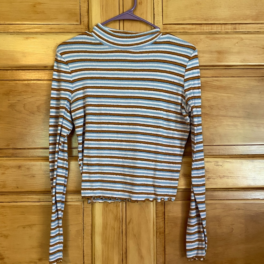 Long sleeve mock neck